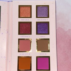 Alamar  Spanglish eyeshadow palette